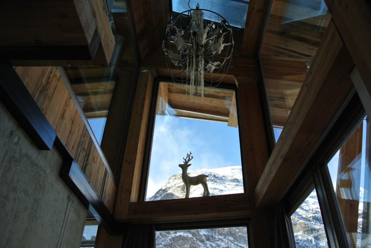 Backstage Hotel Chalet Rooms Zermatt Bagian luar foto